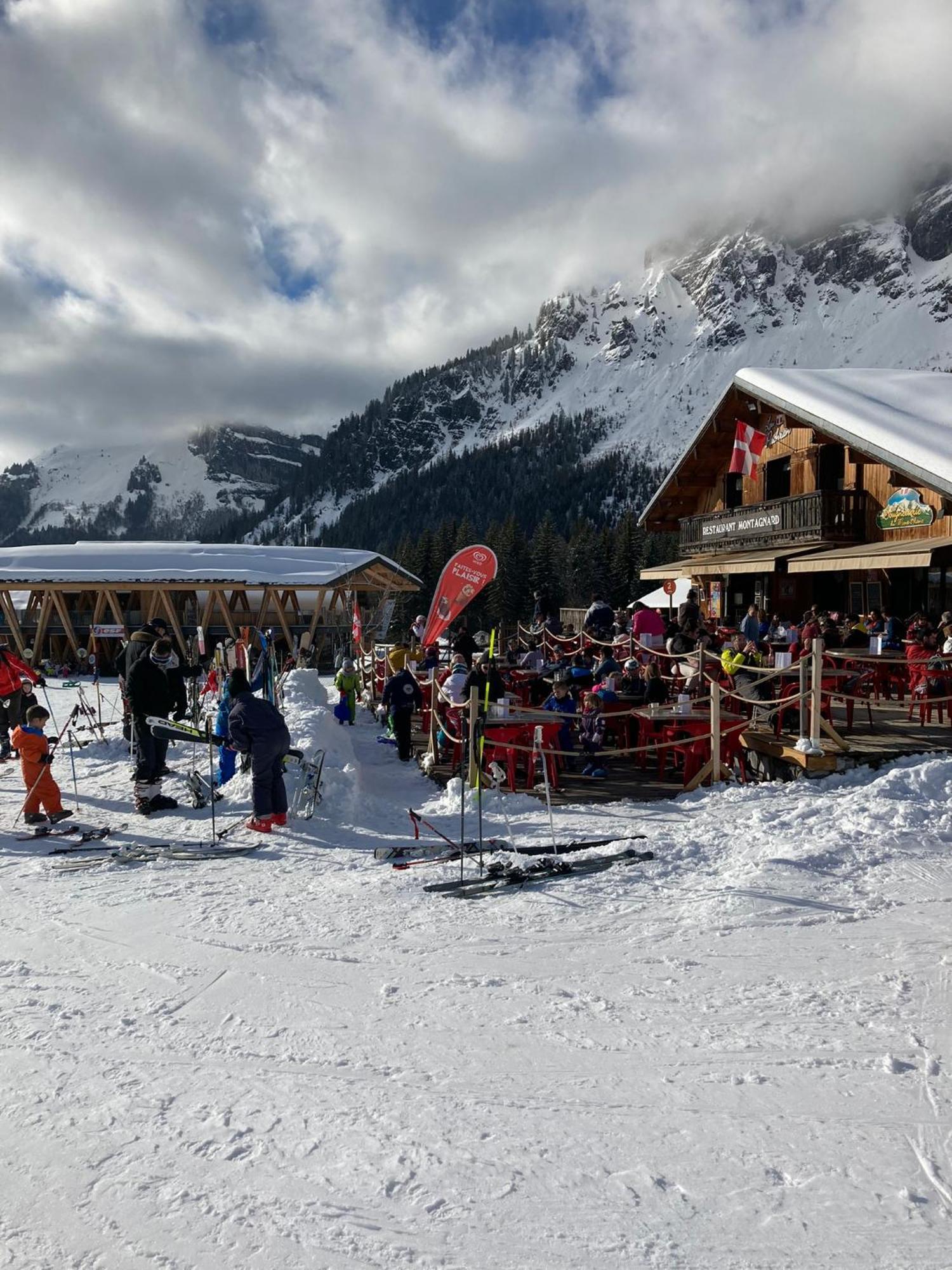 Les Edelweiss Mont-Blanc - Gite Classe 3 Etoiles Passy  Exteriér fotografie